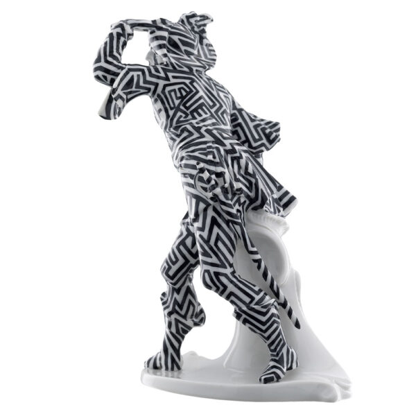 Nymphenburg-Capitano-Figurine-Commedia-Dell’Arte-Couture-Edition-Back- Nymphenburg-Capitano-Figurine-Commedia-Dell’Arte-Couture-Edition-Back-