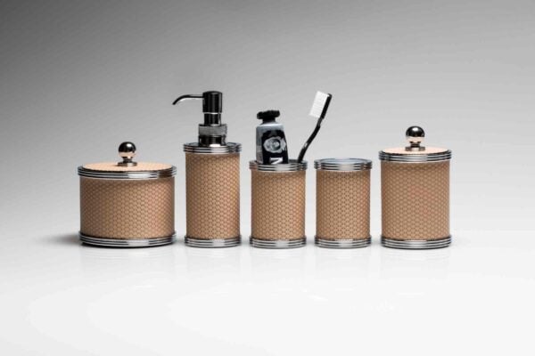 HA797 798_HB731 732_Amalfi bathroom set_LIFESTYLE_03-100kb Giobagnara Amalfi Leather Bathroom Collection