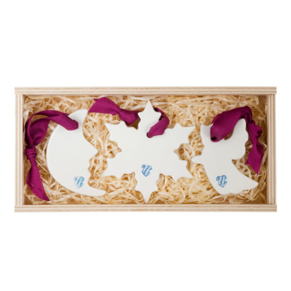 Nymphenburg Christmas Box No. 2 (3 Pieces) Nymphenburg Christmas Box No. 2 (3 Pieces)