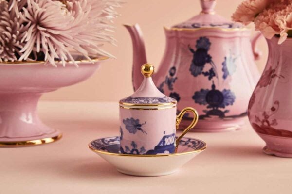 Ginori 1735 Oriente Italiano Azalea Dinnerware set on table | Kneen & Co