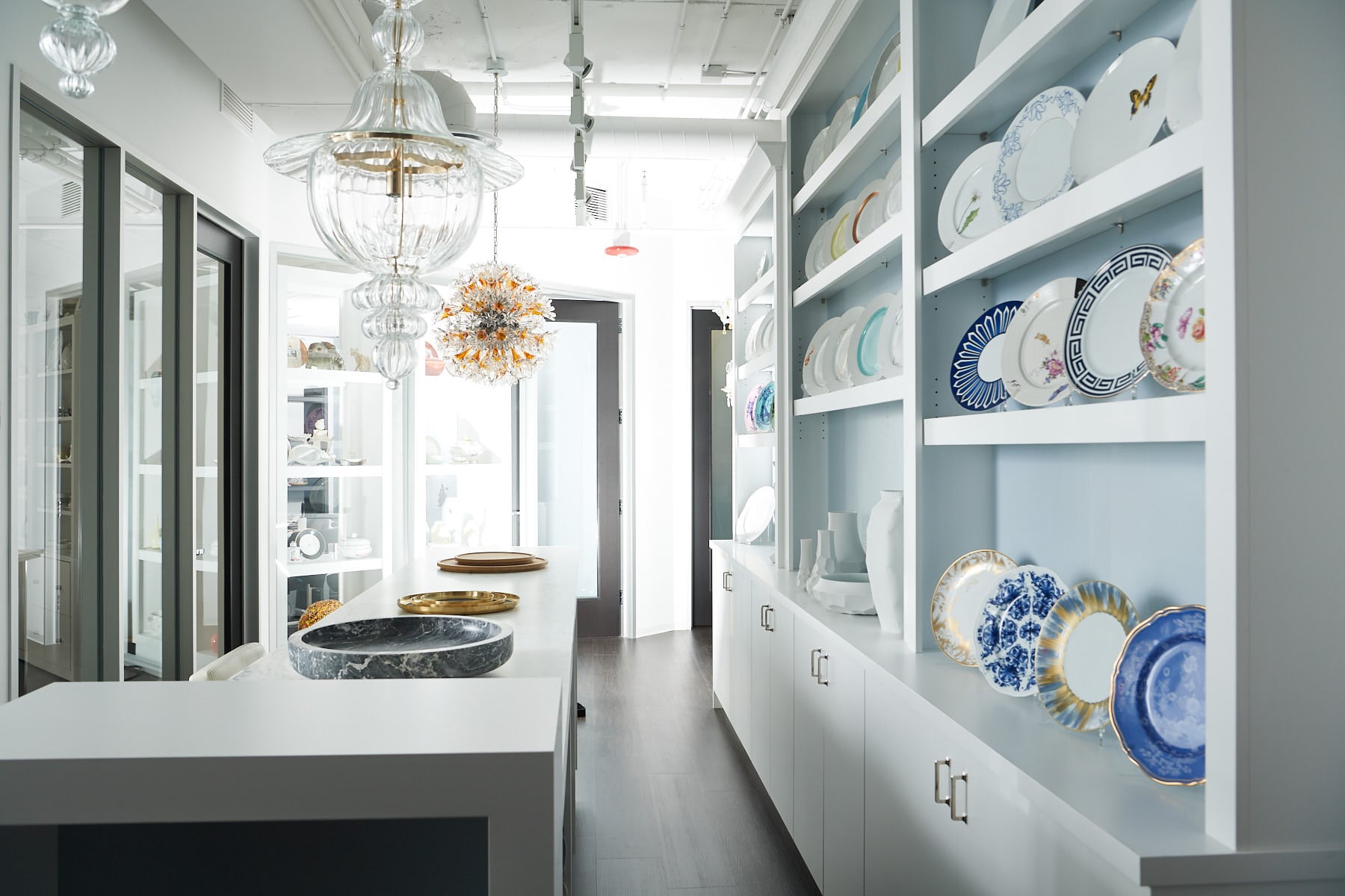 Designer Porcelain at Kneen & Co. Chicago Showroom