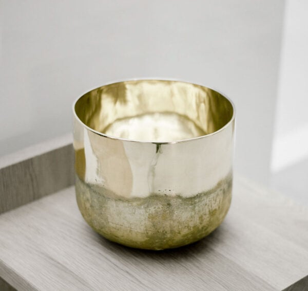 Bukedo Bowl On Table | Michael Verheyden Bukedo Bowl On Table | Michael Verheyden