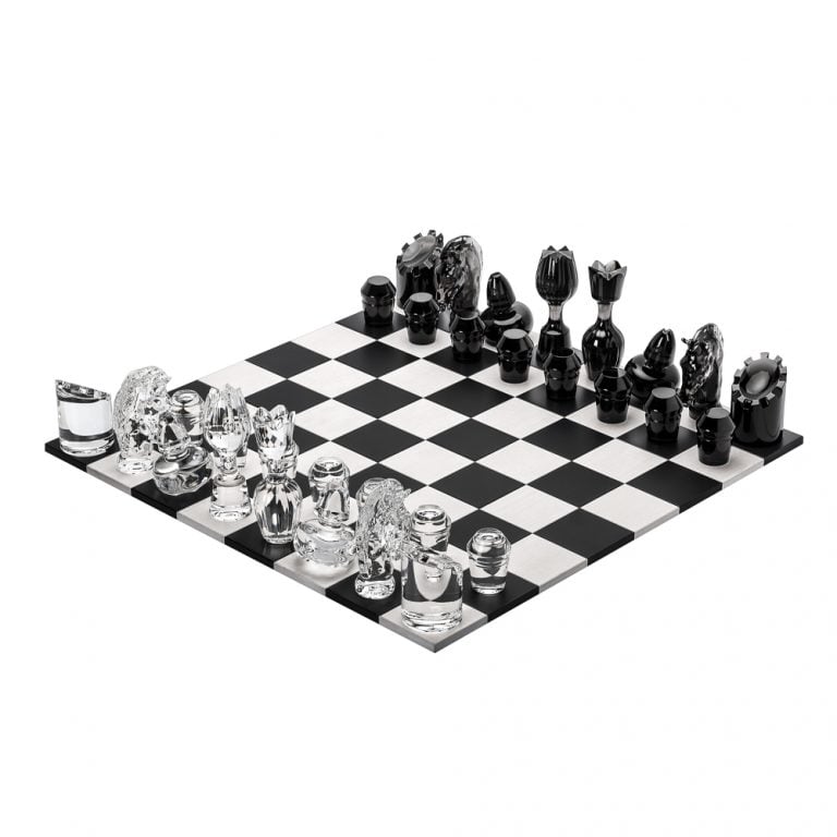 SaintLouisChessSet_Parent__1000x1000