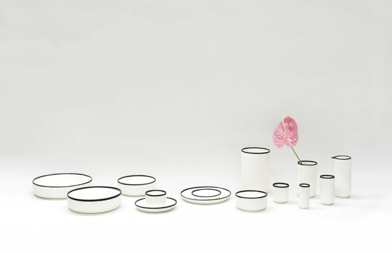 TF Design Modern Tableware Black Rim Mood