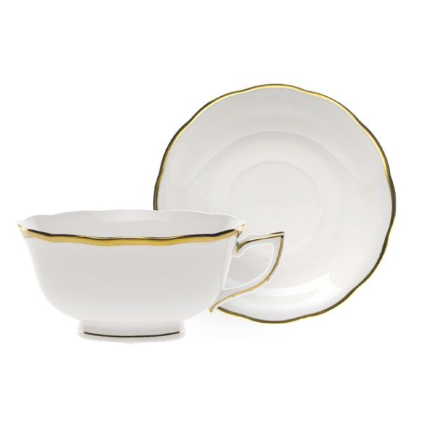 Herend Gwendolyn Tea Cup and Saucer Herend Gwendolyn Tea Cup and Saucer