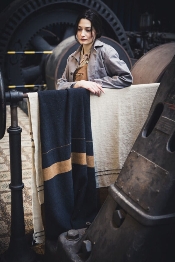 Libeco Oscar Throw Black Stripe Libeco Oscar Throw Black Stripe