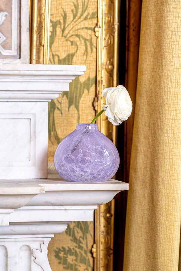 Giberto-Venezia-Giberto-Cecillia-Vase_Mood_C Giberto Venezia Cecillia Vase in Wisteria | Kneen & Co