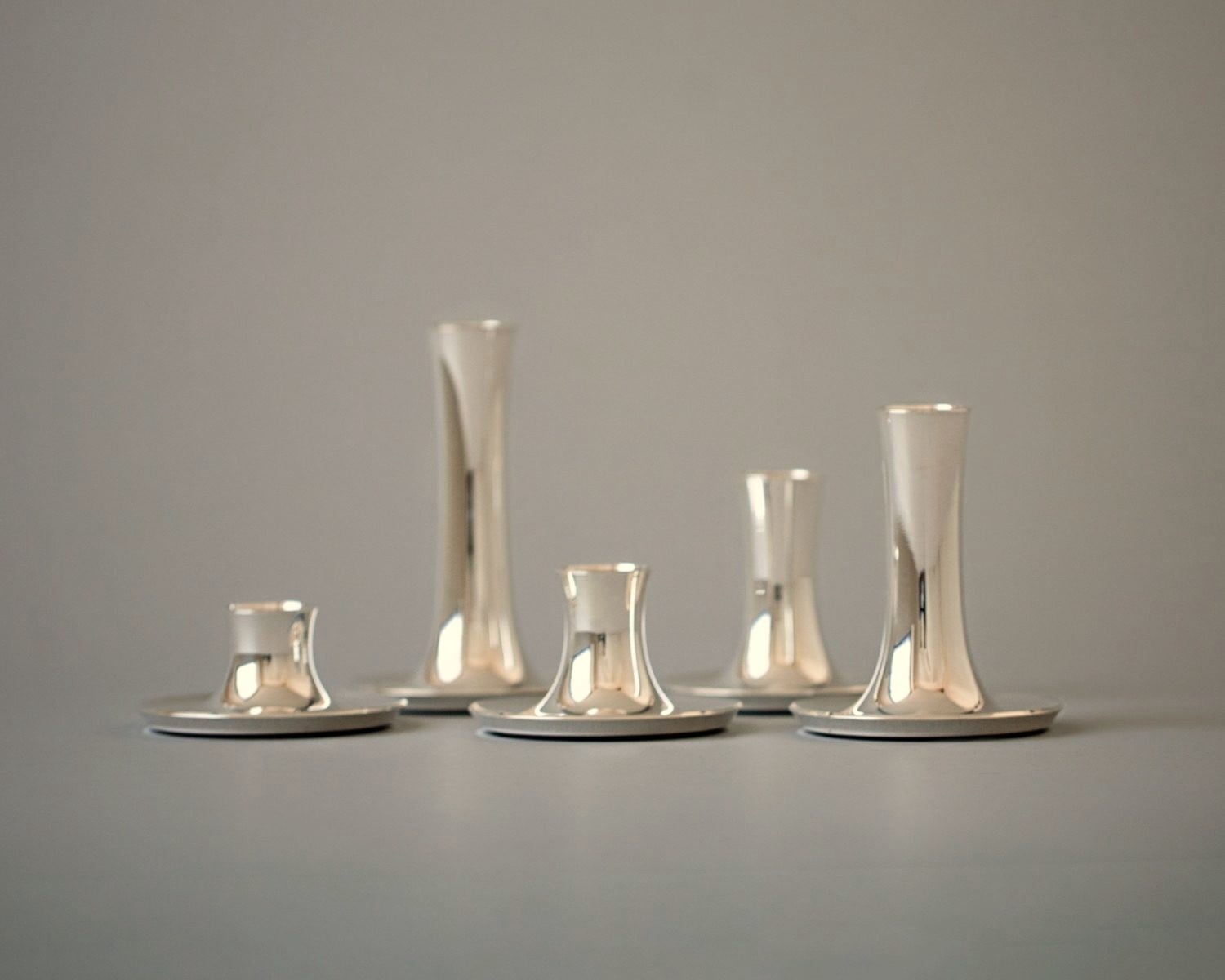 E.R. Butler Fluted Candlesticks Polished Silver | Kneen & Co