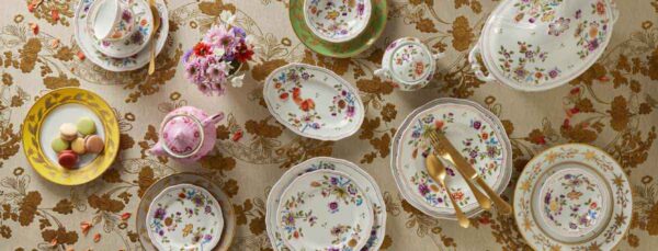 Ginori Granduca Dinnerware Mood Image on Tablecloth