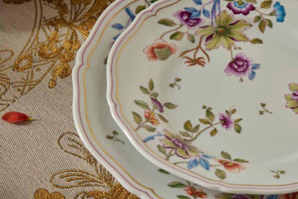 Ginori Granduca Plates Mood Image on Tablecloth