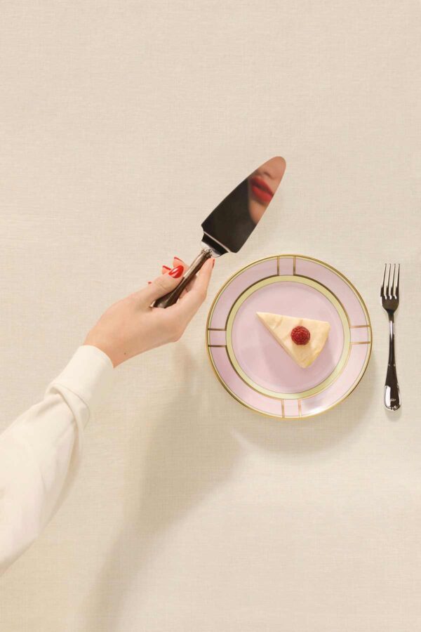 GINORI-DIVA-FULL-09_0056_C-1200w-100KB Ginori 1735 Diva Rosa Colonna Dessert Plate | Kneen & Co