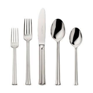 Robbe & Berking Viva flatware pattern in silver, featuring the 5 piece place setting.