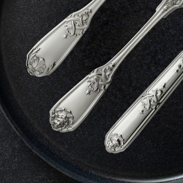 Puiforcat Molière Flatware Detail Sterling Silver | Kneen & Co
