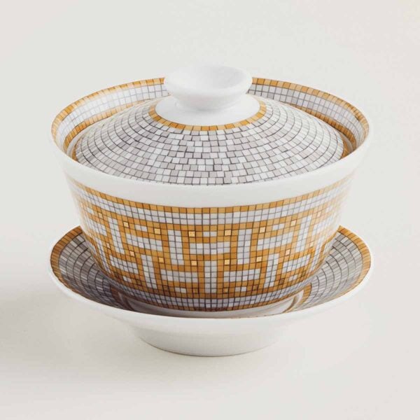 HERMES-DNRWR-Mosaique-au24-Or-026082P-worn-1-1200x1200px-100KB HERMES-DNRWR-Mosaique-au24-Or-026082P-worn-1-1200x1200px-100KB