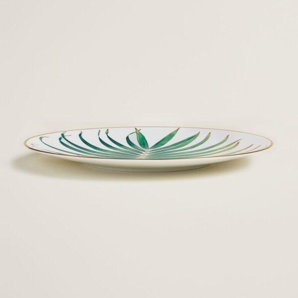 HERMES-DNRWR-Passifolia-044101P-worn-3-1200x1200px-100KB Hermes Passifolia Dinner Plate Palm shown on table | Kneen & Co