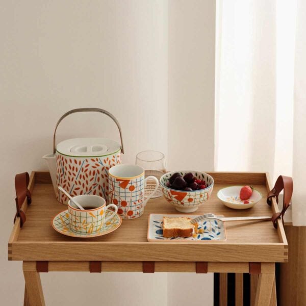 Hermes A Walk in the Garden Dinnerware Tea Service | Kneen & Co