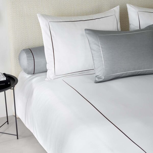 MIRABEL-PARENT-Allura2041-02-1200x1200px-100KB Mirabel Slabbinck Allura Bedding Collection