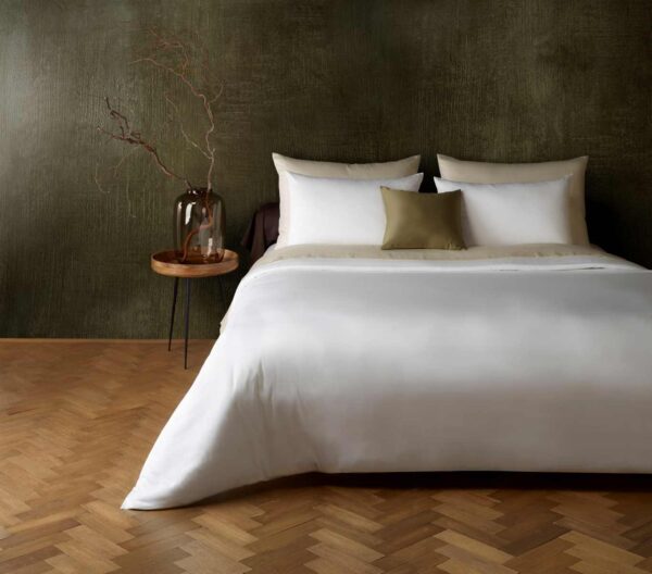 MIRABEL-PARENT-Basic-04-1200x1400px-100KB Mirabel Slabbinck Basic Bedding Collection