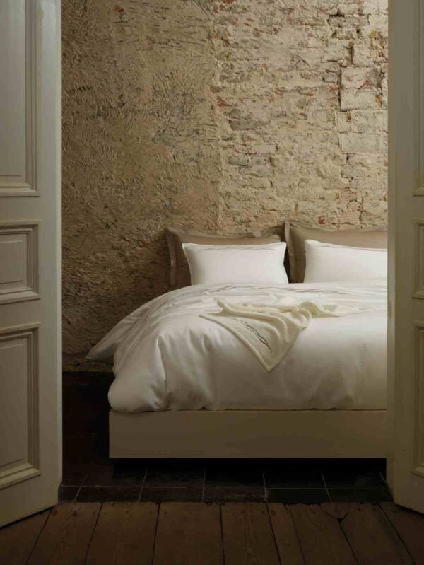 MIRABEL-PARENT-Moya-02-1200x1600px-100KB Mirabel Slabbinck Moya Bedding Collection