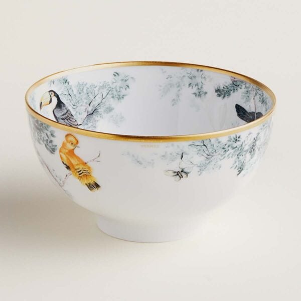 HERMES-DNRWR-carnets-dEquateur-038185P-worn-1-1200x1200px-100KB Hermès Carnets d'Equateur Birds Medium Bowl shown on table | Kneen & Co