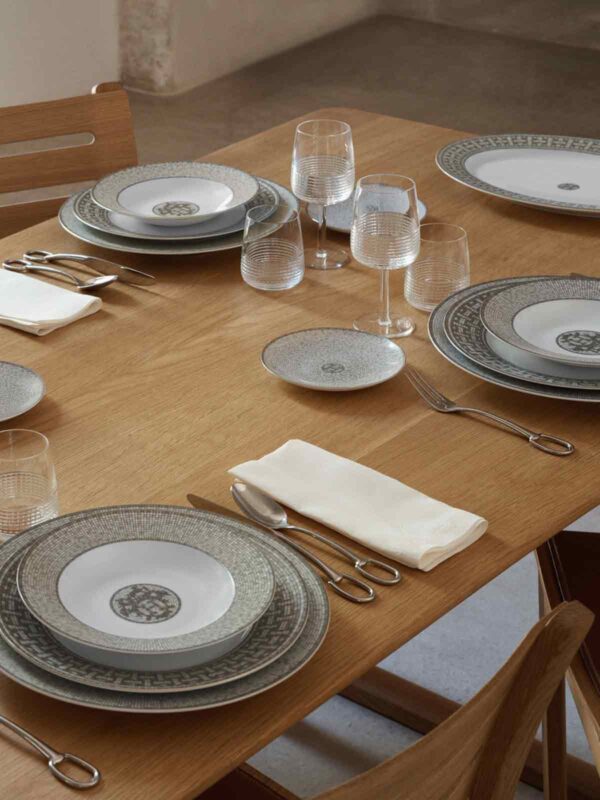 HERMES-MOOD-MOSAIQUE-PLATINE-DINNER-0014-3x4-1200w-100KB