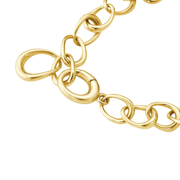 Georg Jensen Offspring Link Bracelet in 18 kt yellow gold close up view | Kneen & Co