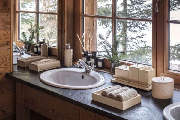 GB-RIVIERE-LIFESTYLE17-1200w-100KB Riviere Collection | Kneen & Co