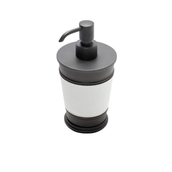 HA997_Manhattan_soap_dispenser_CUTOUT01-1200x1200-100kb Giobagnara Manhattan Leather Soap Dispenser