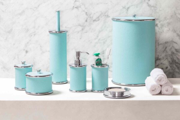 Ravello_bathroom_set_LIFESTYLE01-100KB Giobagnara Ravello Leather Bathroom Collection