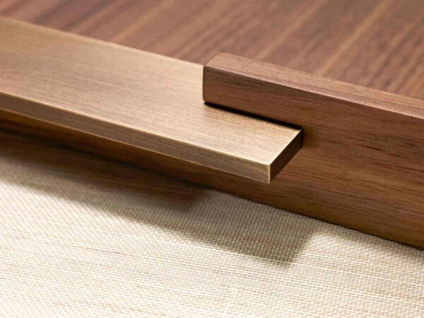 Riviere Dama Wood Tray | Kneen & Co