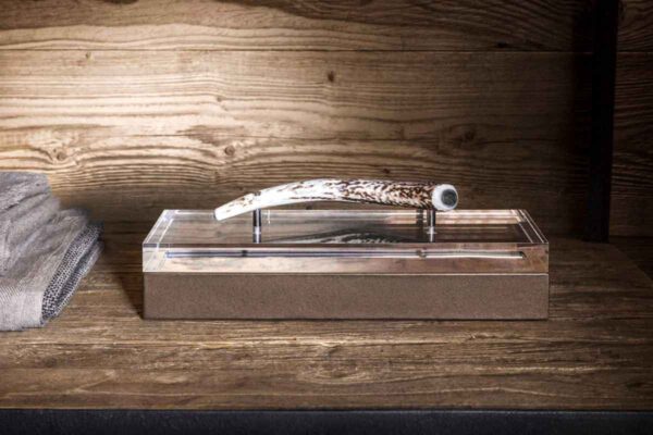 GB-RIVIERE-LIFESTYLE33-1200w-100KB Riviere Dafne Rectangular Box | Kneen & Co