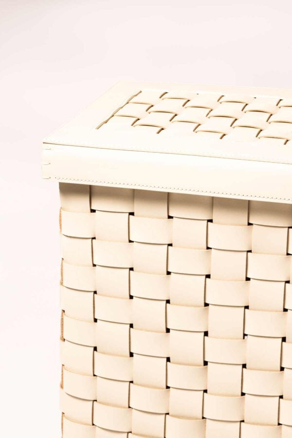 GB-Riviere-BK-LB-RECT-LID-Barcellona-LaundryBaskets-RO06-Ivory-DETAIL01-1200w-100KB Riviere Barcellona Leather Laundry Basket | Kneen & Co
