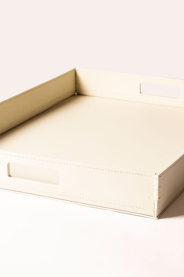 GB-Riviere-BK-TRAY1-Barcellona-Tray-RO06Ivory-DETAIL01-1200w-100KB Riviere Barcellona Tray | Kneen & Co