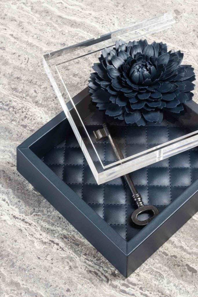 Riviere Fleur Dahlia Square Box | Kneen & Co
