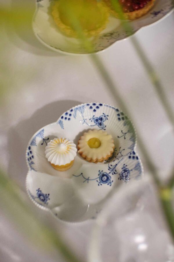 RC-IconicPatterns-BlueElements-Dish-19cm-1200w-100KB