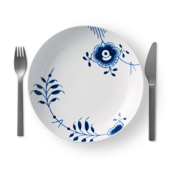 RoyalCopenhagen-1016905-Blue-Mega-Shallow-Bowl-25cm-03-1200x1200-100KB Royal Copenhagen Blue Fluted Mega Large Shallow Bowl | Kneen & Co | Kneen & Co