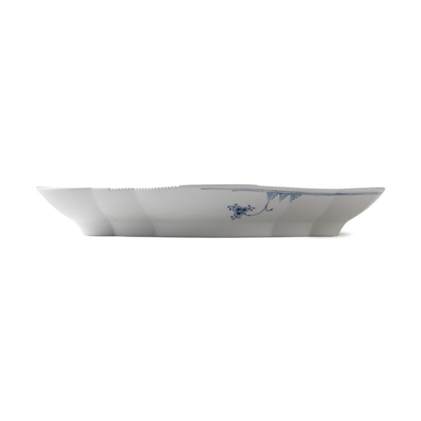 RoyalCopenhagen-1017052-Blue-Elements-Dish-380mm-04-1200x1200-100KB Royal Copenhagen Blue Elements Serving Platter shown on table | Kneen & Co