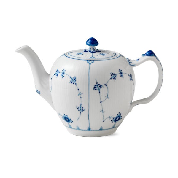 RoyalCopenhagen-1017182-BLUE-FLUTED-PL-TEAPOT-100CL-01-1200x1200-100KB Royal Copenhagen Blue Fluted Plain Large Teapot | Kneen & Co
