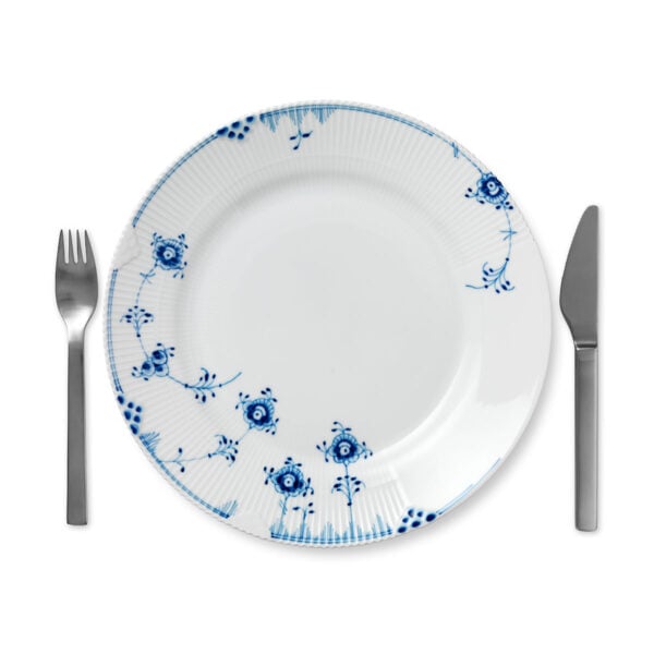 RoyalCopenhagen-1017487-BLUE-ELEMENTS-PLATE-27CM-01-1200x1200-100KB Royal Copenhagen Blue Elements Large Lunch Plate shown on table | Kneen & Co