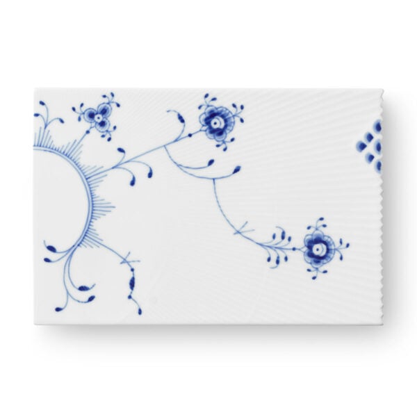 RoyalCopenhagen-1028391-Blue-Elements-Serving-Board-18cm-01-1200x1200-100KB Royal Copenhagen Blue Elements Small Serving Board | Kneen & Co