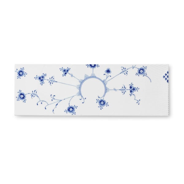 RoyalCopenhagen-1028392-Blue-Elements-Serving-Board-36cm-01-1200x1200-100KB Royal Copenhagen Blue Elements Large Serving Board | Kneen & Co