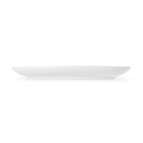 RoyalCopenhagen-1058879-Blueline-Oval-Dish-23pt5cm-02-1200x1200-100KB Royal Copenhagen Blueline Oval Assiette shown on table | Kneen & Co