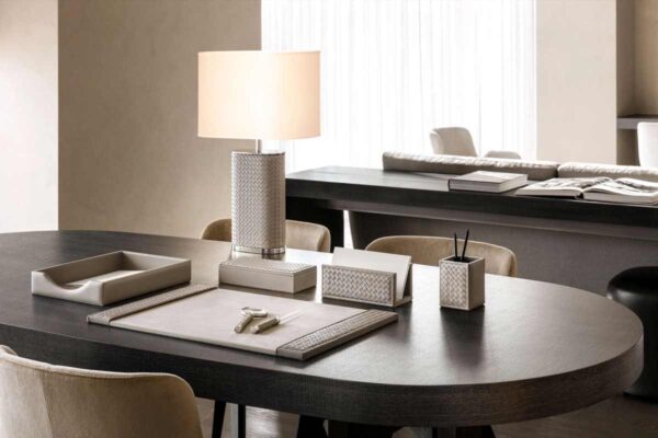 GB-RIVIERE-LIFESTYLE02-1200w-100KB Riviere Collection | Kneen & Co