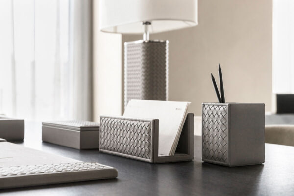 GB-RIVIERE-LIFESTYLE21-1200w-100KB Riviere Collection | Kneen & Co