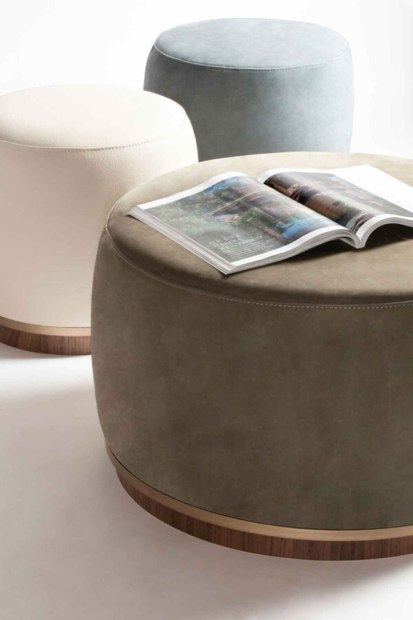 GB-Rivere-GST1-GST3-Dama-Pouf-DETAIL01-1200w-100KB Riviere Dama Pouf | Kneen & Co