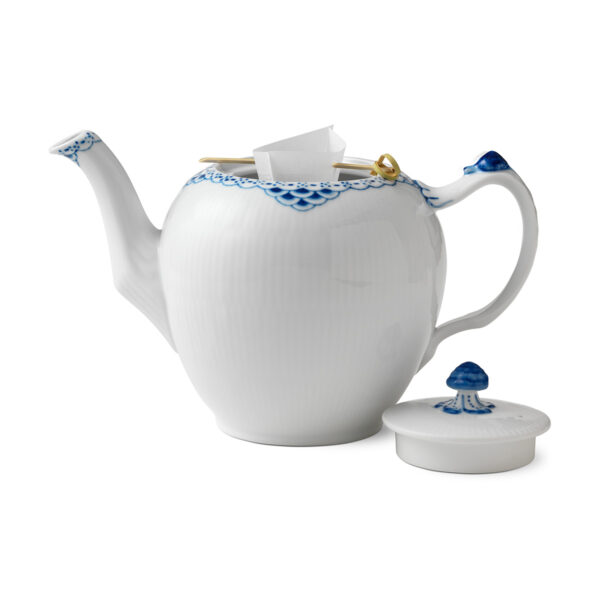 RoyalCopenhagen-1017251-PRINCESS-TEAPOT-100CL-01-1200x1200-100KB Royal Copenhagen Princess Teapot shown on table | Kneen & Co