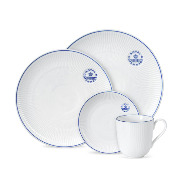 RoyalCopenhagen-Blueline-ParentImage-set-1200x1200-100KB Royal Copenhagen Blueline Dinnerware | Kneen & Co