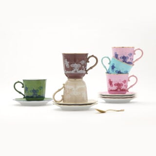 Assorted Ginori 1735 Oriente Italiano tea cups & saucers stacked | Kneen & Co
