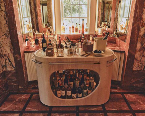 Giobagnara-20241003-DBaum-KellyWearstlerxGiobagnara-Product-0808-1200w-100KB Kelly Wearstler x Giobagnara Maris Bar Cart | Kneen & Co