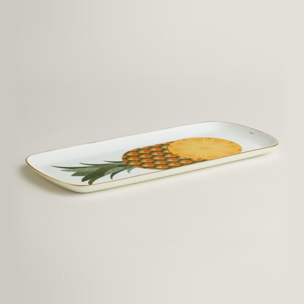 HERMES-KAORUMI-DNRWR-061024P-front-wm-4-1200x1200-100KB Hermès Kaorumi Cake Platter – Pineapple shown on table | Kneen & Co